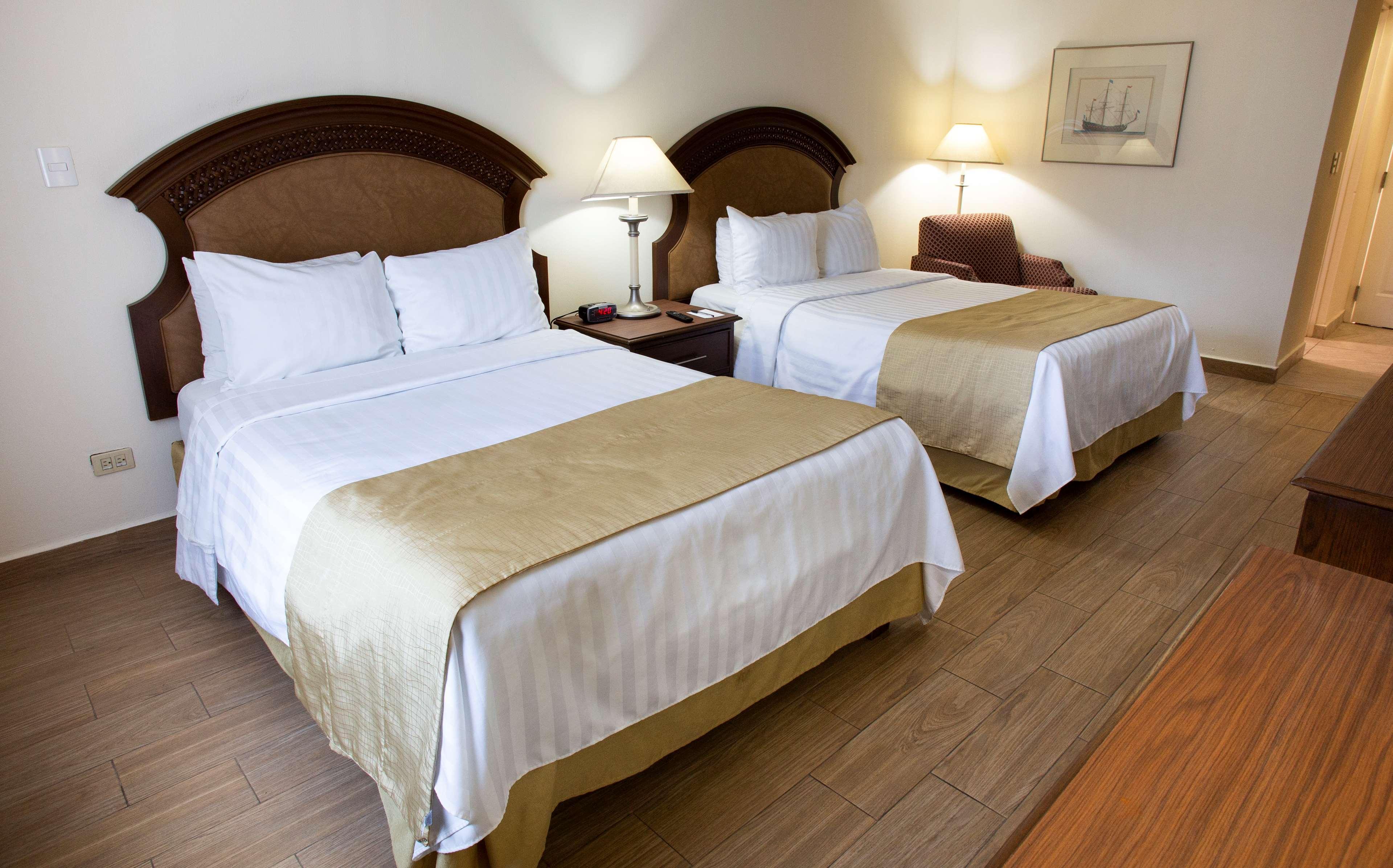 Best Western Plus Monterrey Colon Exterior foto
