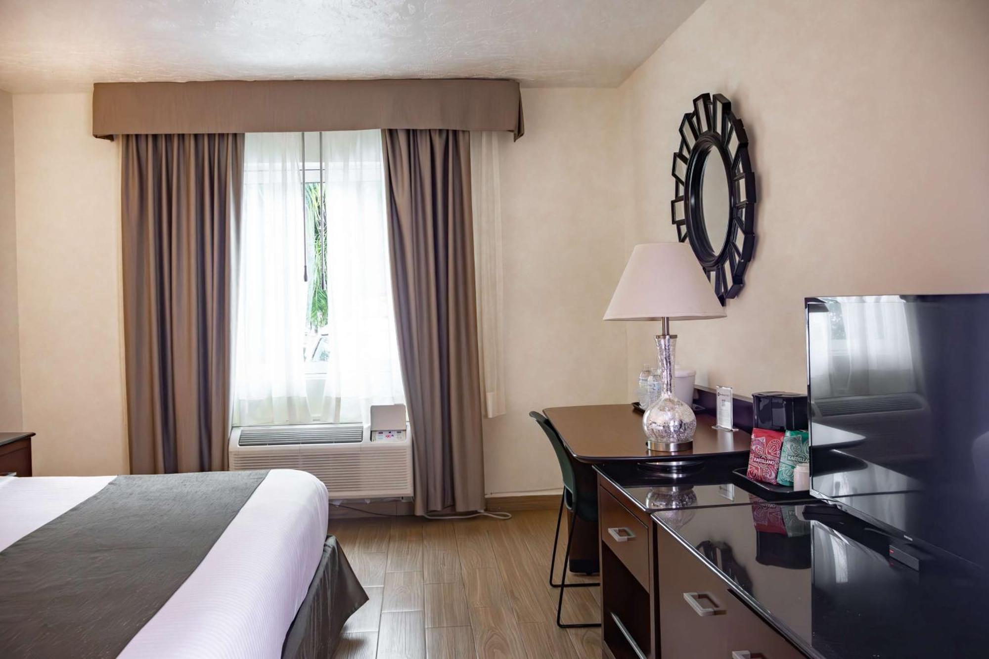 Best Western Plus Monterrey Colon Exterior foto